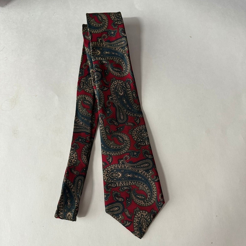 Mario Valentino Mens Paisley Silk Tie Preppy Ivy League Corporate Academia